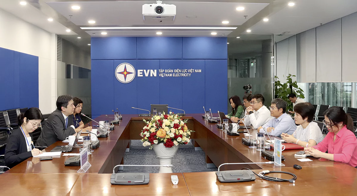 Tiepvalamvievoijiaca30724